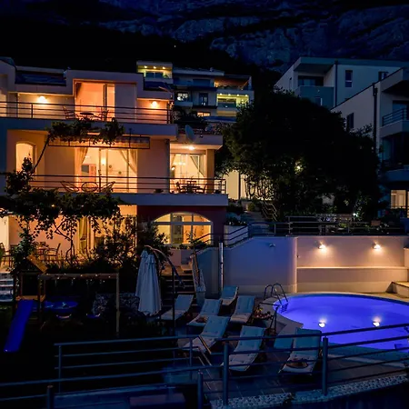 R&m - Exklusiv * Makarska